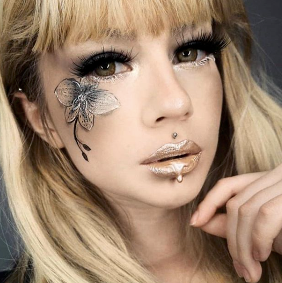 halloween contact lenses