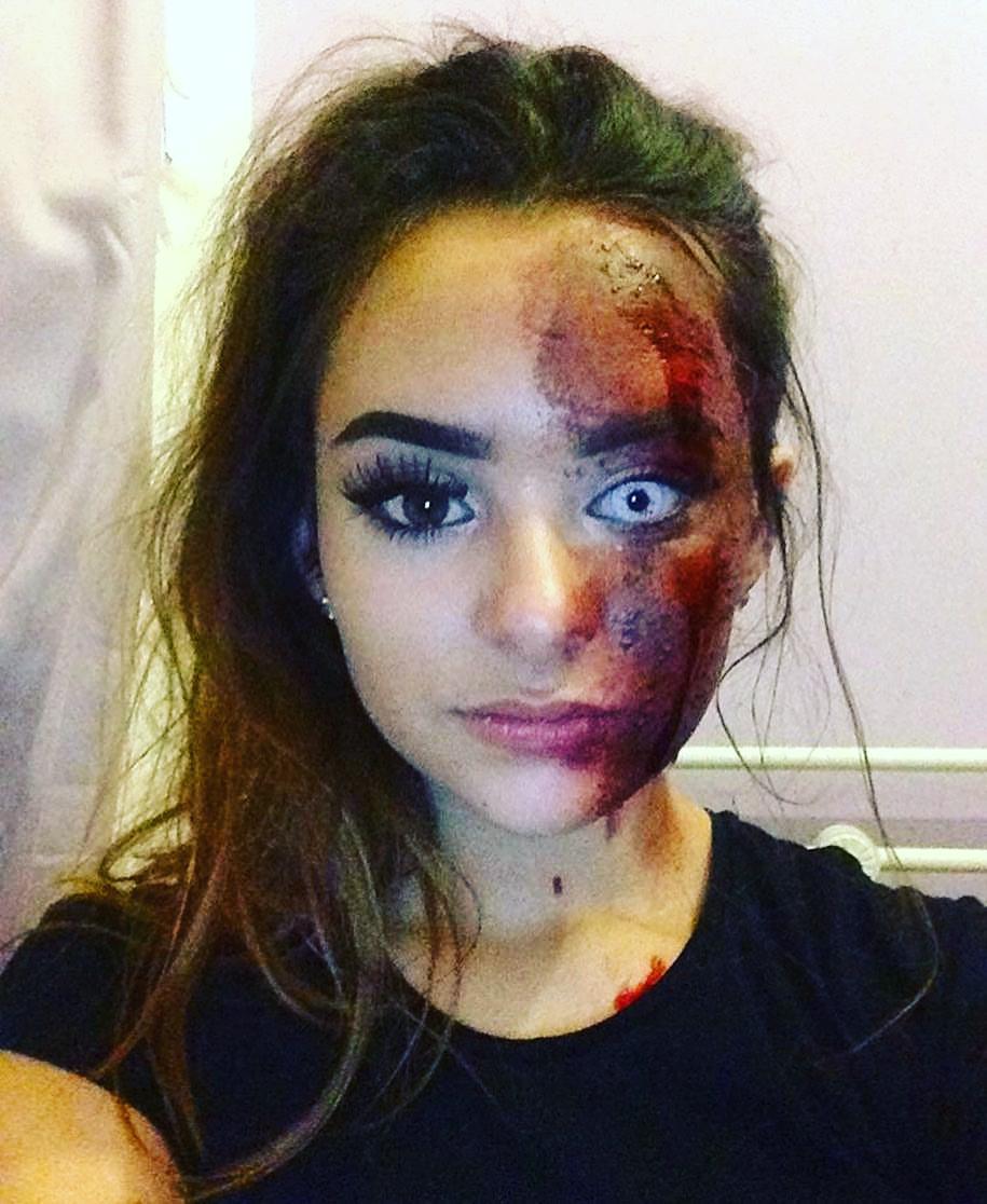 Bloodshot Drops Colour Contact Lenses