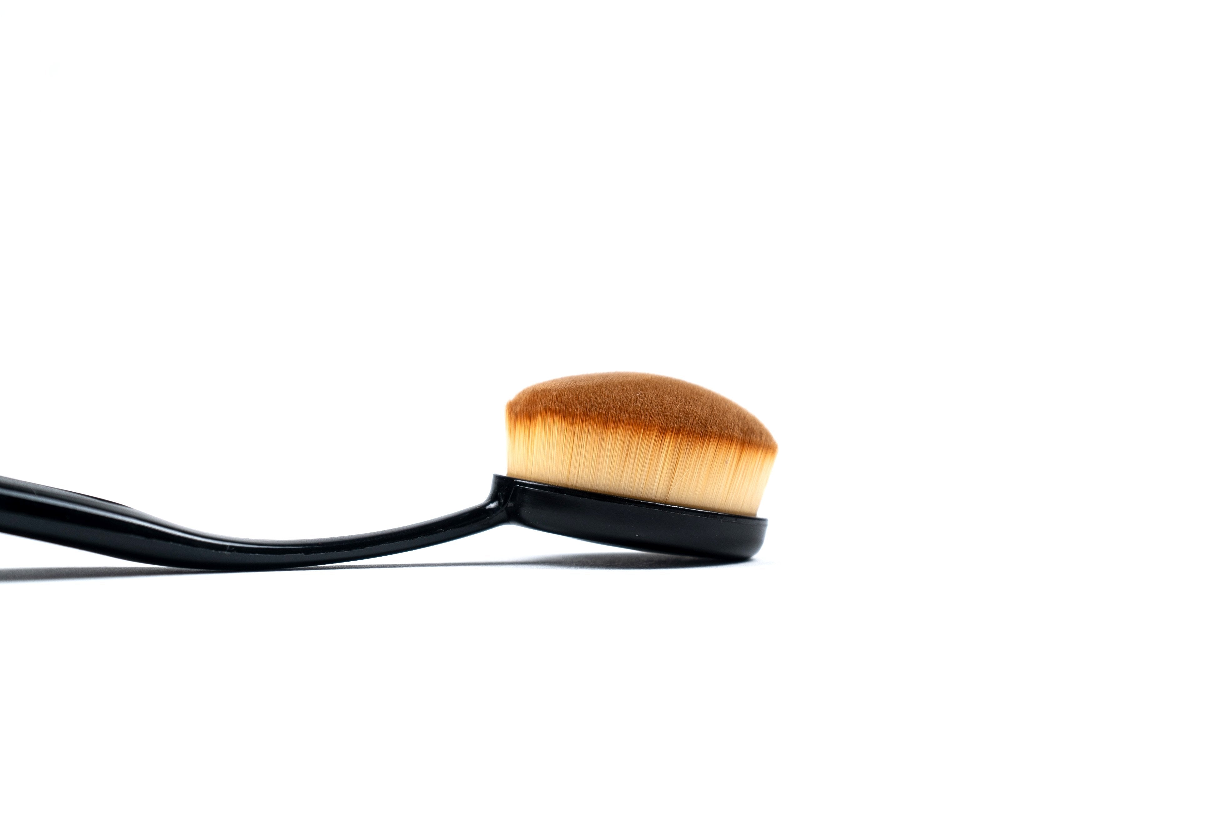 Pro Oval Make up Brushes - Medium 